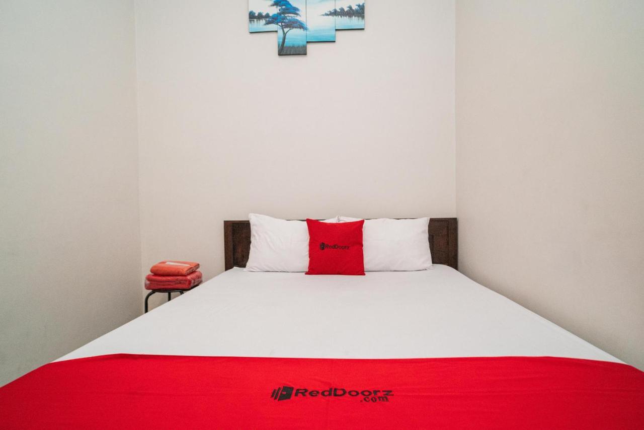 Reddoorz At Merr Rungkut Jl Gunung Anyar Gununganjar Экстерьер фото
